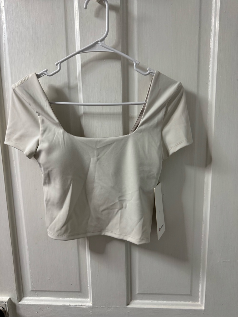 lululemon wunder under square neck cropped tee NWT!
